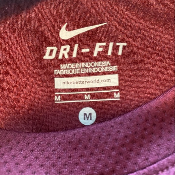 Boys Nike shirt size M - Picture 3 of 4